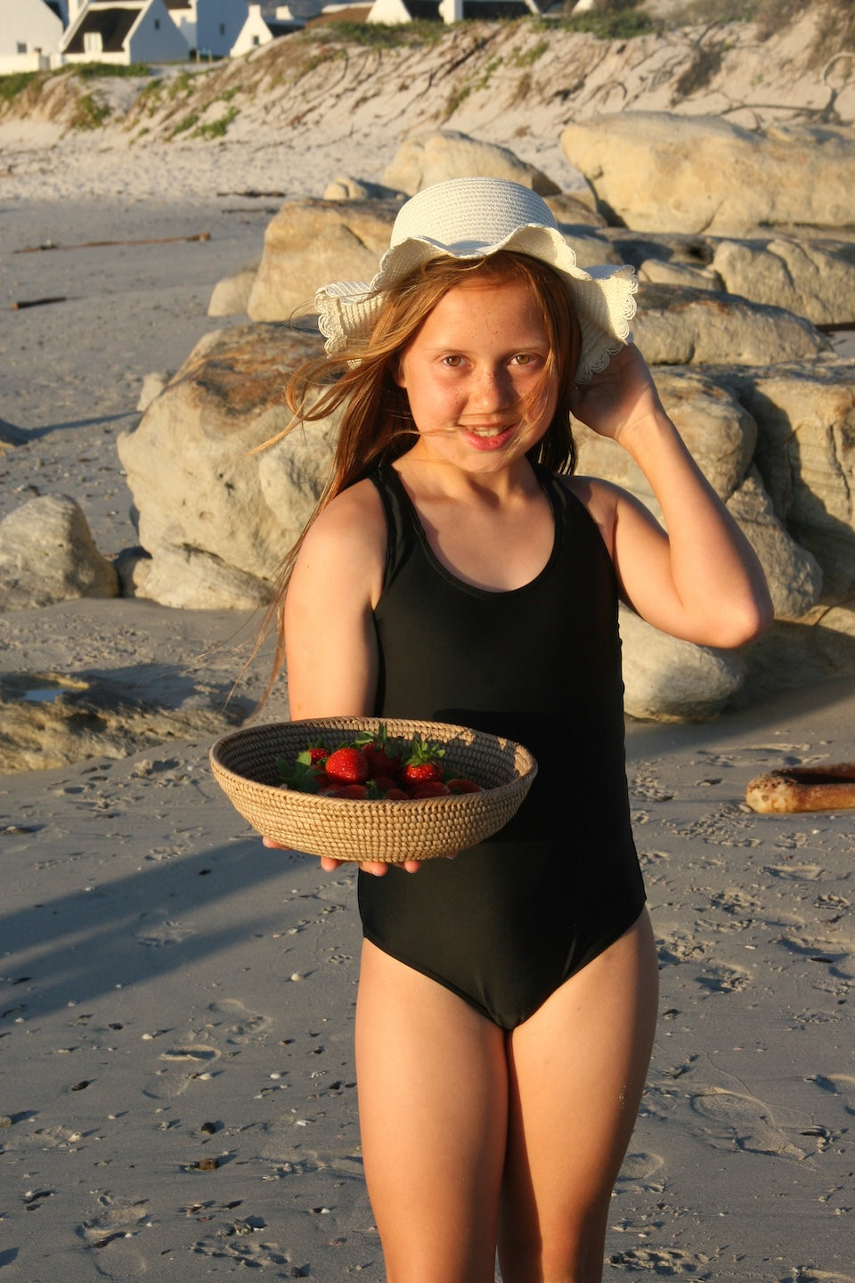 TEEN RACERBACK - LIGHT ABSORBENCY BLACK